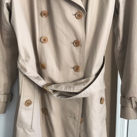 Banana Republic trench coat - Picture 2 of 5